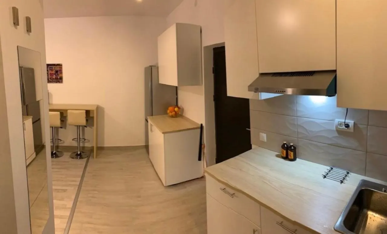 Retreat Luxury Apartment Near Presidential Palace Bucharest